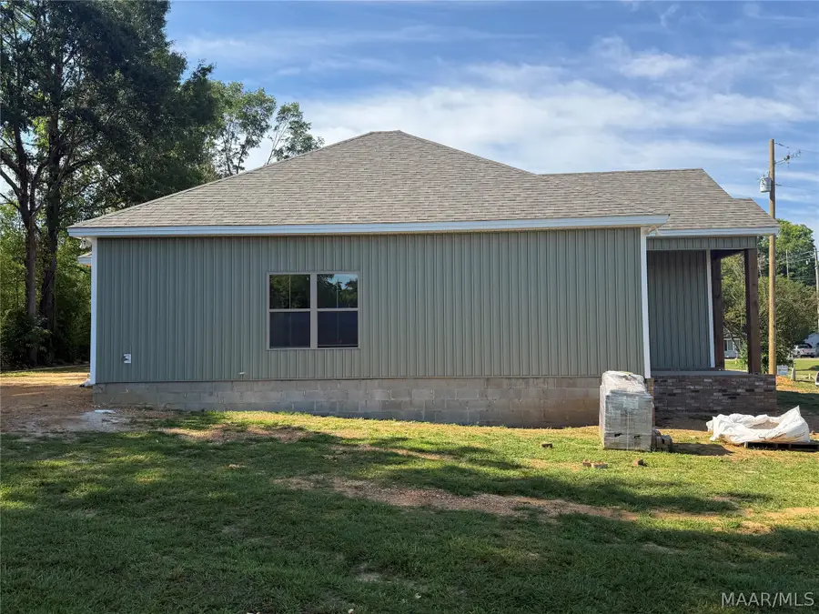 406 Alabama Street, Wetumpka, AL 36092 - #3