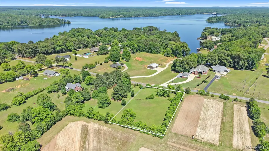 317 Lake Region Circle, Wetumpka, AL 36092 - #2