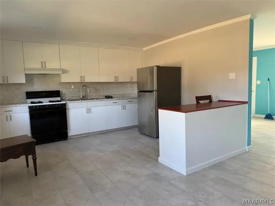 358 Collinwood Avenue, Montgomery, AL 36105 - #2