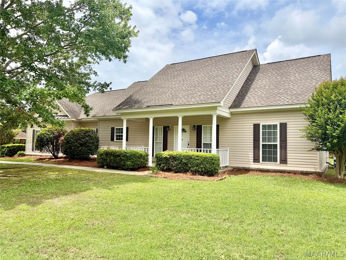 308 Meadowview Drive, Wetumpka, AL 36092 - #1