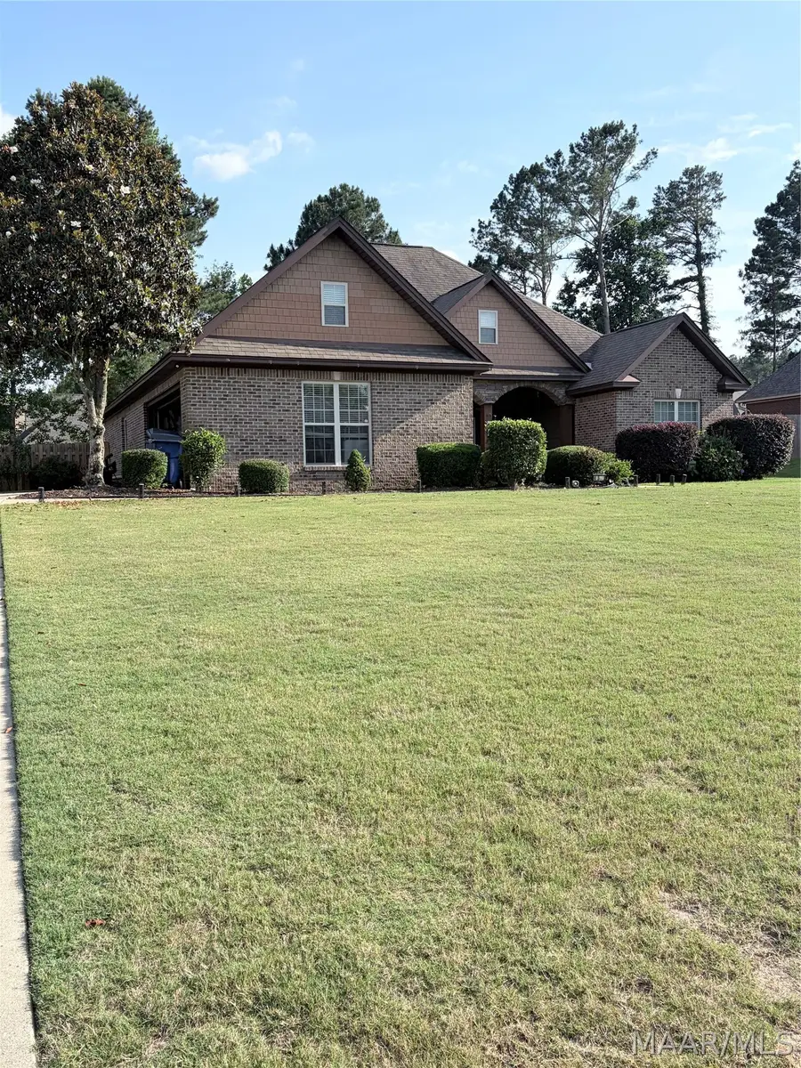 452 Southern Hills Drive, Wetumpka, AL 36093 - #2