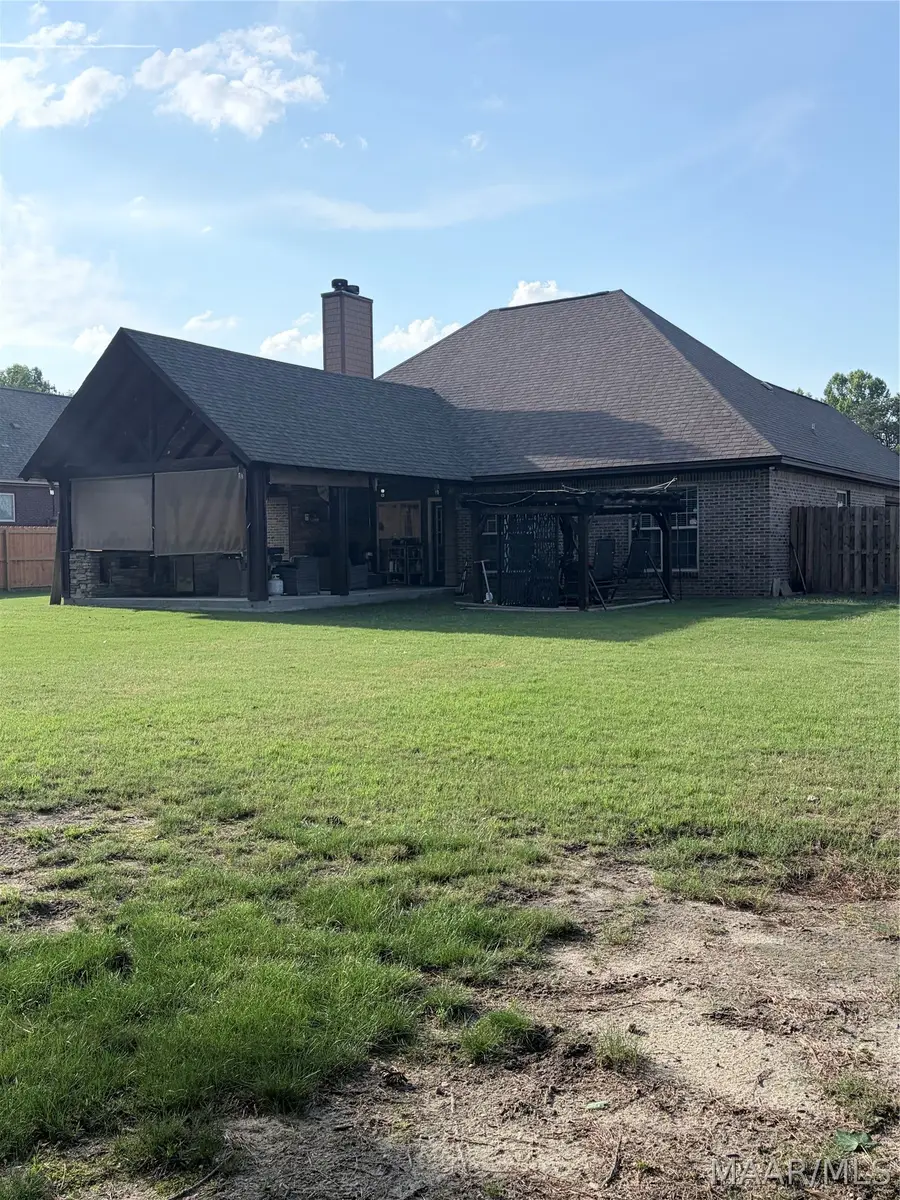 452 Southern Hills Drive, Wetumpka, AL 36093 - #3