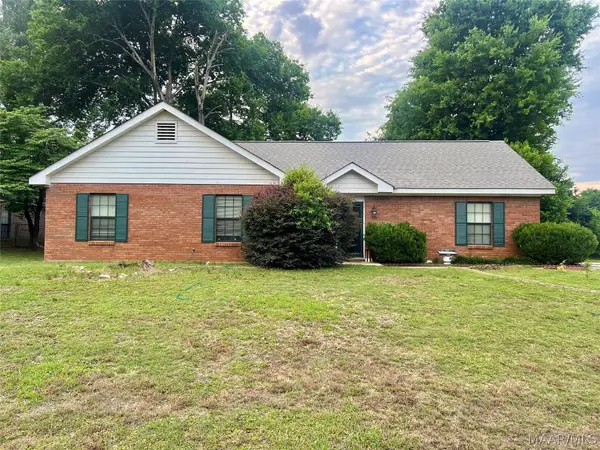 816 Sweet Ridge Road, Prattville, AL 36066
