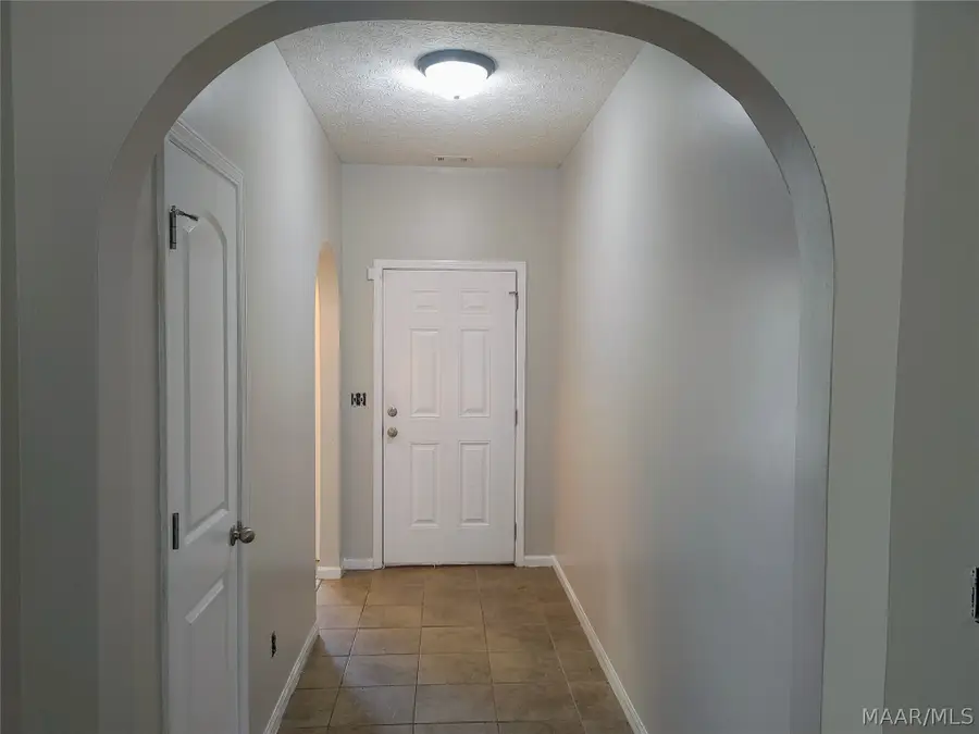 6 Christy Court, Wetumpka, AL 36092 - #3