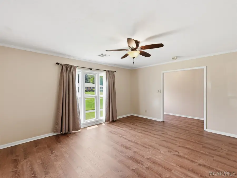 2042 Kingsbury Drive, Montgomery, AL 36106 - #3