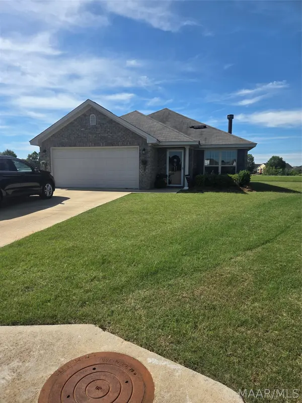 72 Oasis Drive, Wetumpka, AL 36092