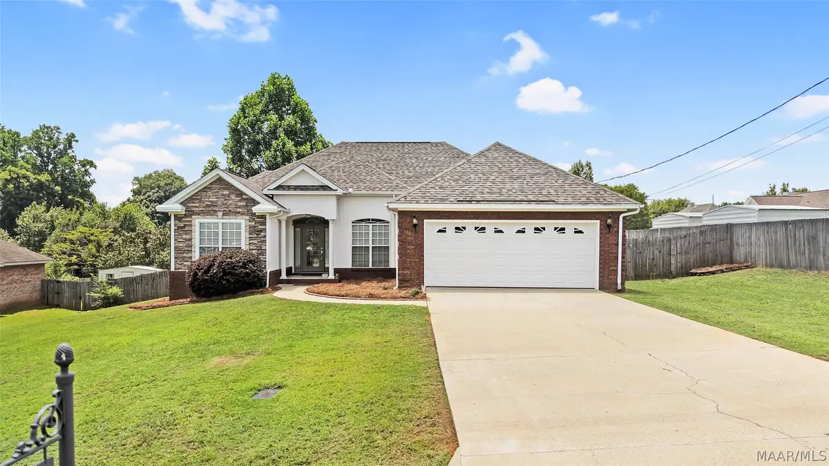 38 Old Orchard Loop, Deatsville, AL 36022 - #1