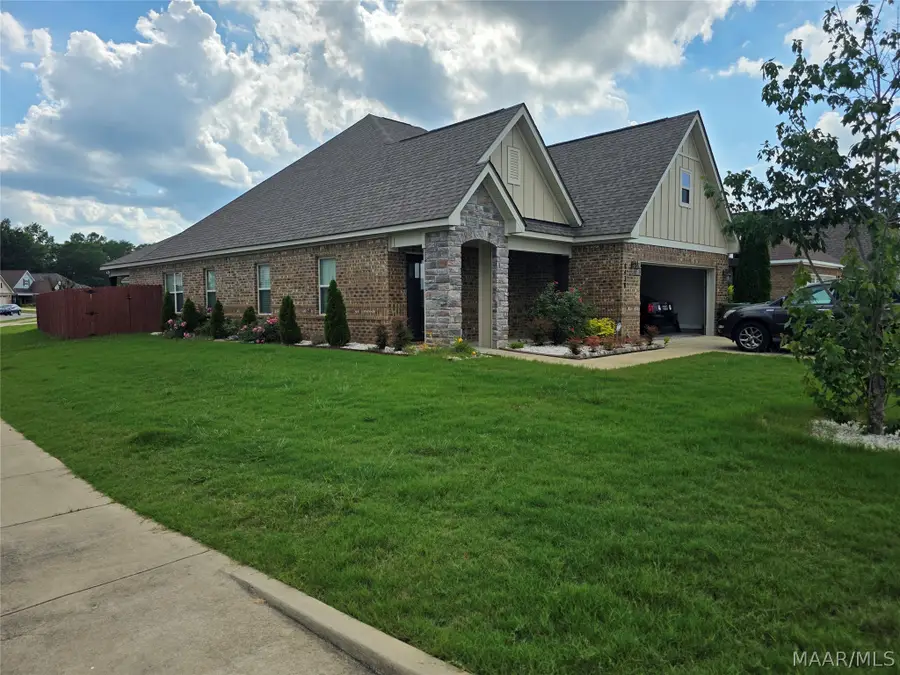 8438 Paula Trace, Montgomery, AL 36117 - #2