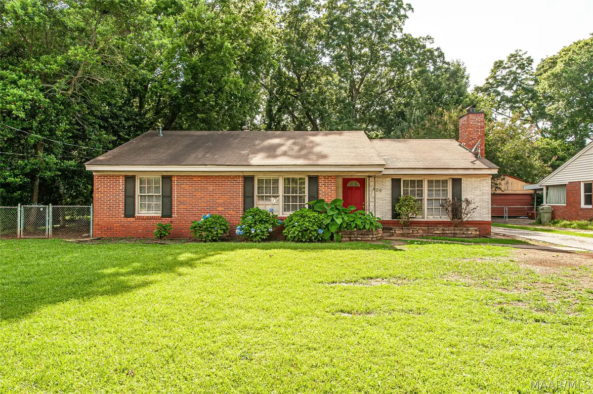 409 Honeysuckle Court, Montgomery, AL 36109 - #1