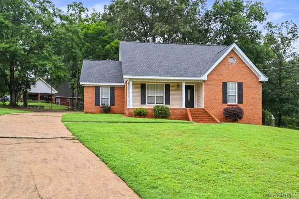 61 Red Oak Drive, Deatsville, AL 36022