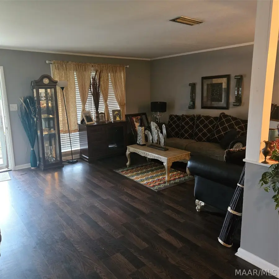 906 Skidmore Avenue, Prattville, AL 36066 - #2