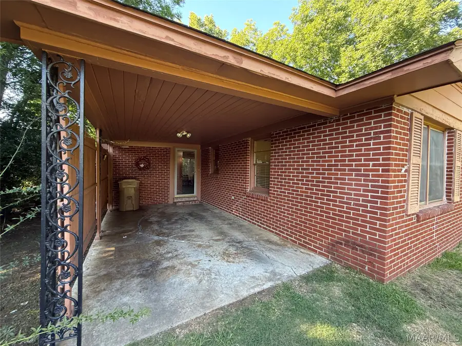 407 Laurel Avenue, Selma, AL 36701 - #3