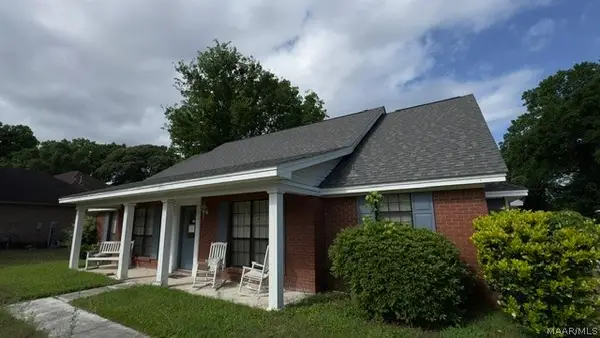 944 Silver Creek Circle, Prattville, AL 36066