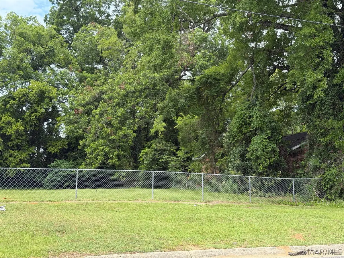 213 Lawrence Street, Selma, AL 36703 - #1