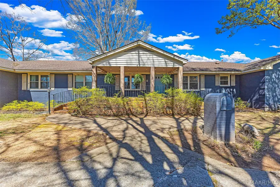 201 Greencrest Lane, Prattville, AL 36067 - #2