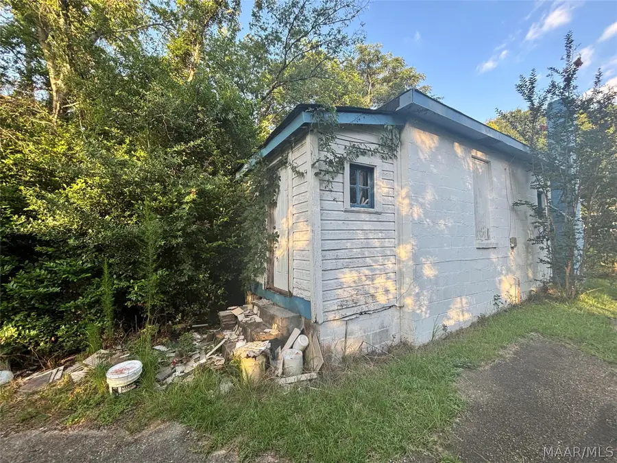 216 Smilax Avenue, Selma, AL 36703 - #2