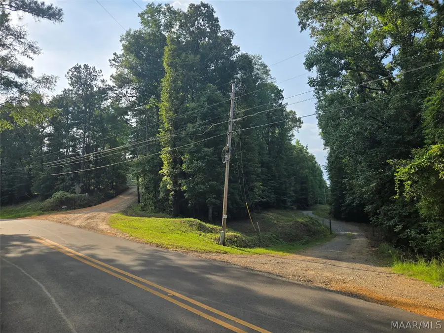 124 Ashwood Drive, Titus, AL 36080 - #3