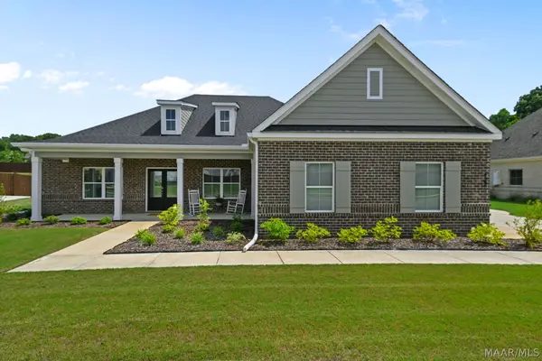 422 Setter Trail, Pike Road, AL 36064