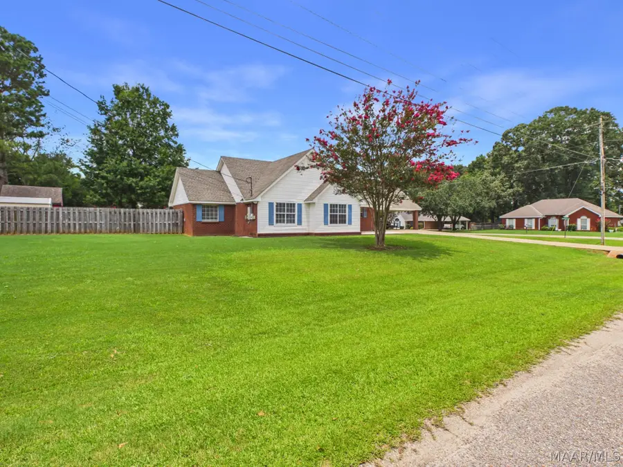 41 Whitley Road, Deatsville, AL 36022 - #3