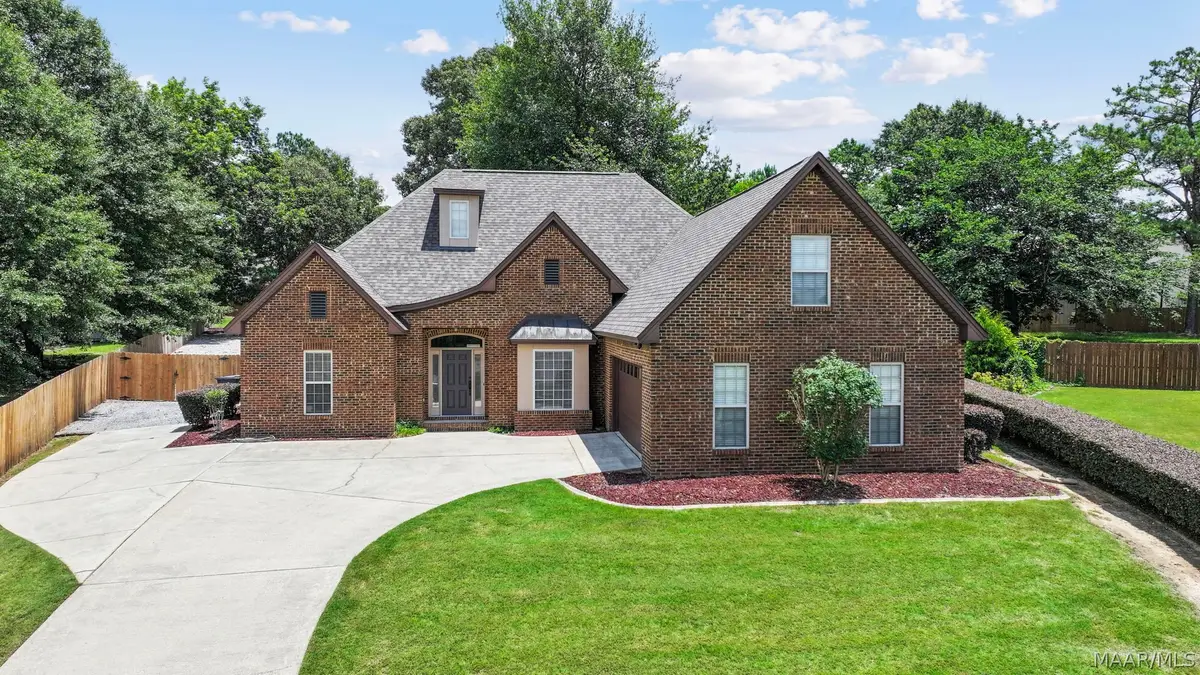 105 Pine Borough Point, Deatsville, AL 36022 - #1