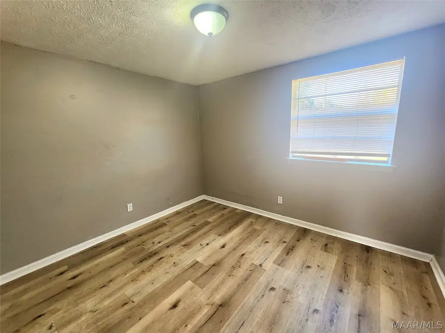 102 White Oak Drive, Prattville, AL 36067 - #3