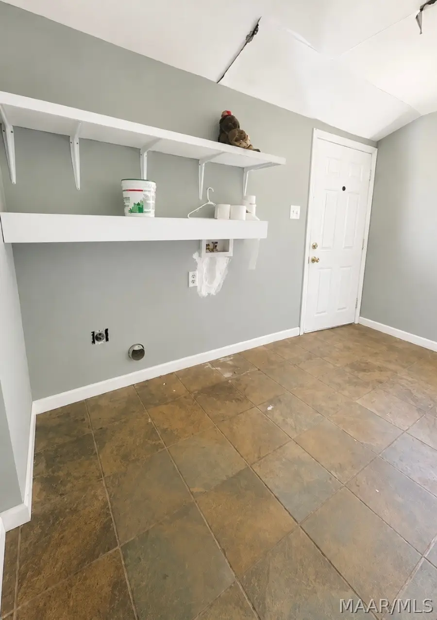 402 Arthur Street, Montgomery, AL 36107 - #3