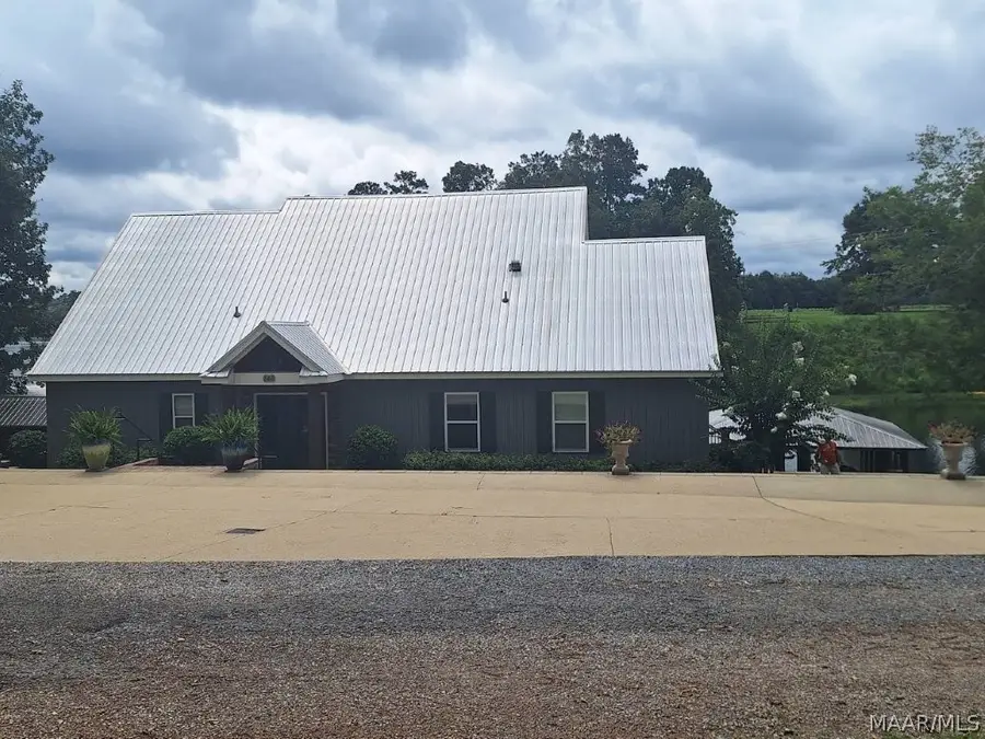560 Lakeshore Drive, Wetumpka, AL 36092 - #3