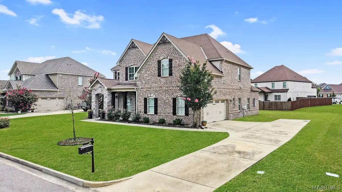 195 Boykin Lakes Loop, Pike Road, AL 36064 - #1