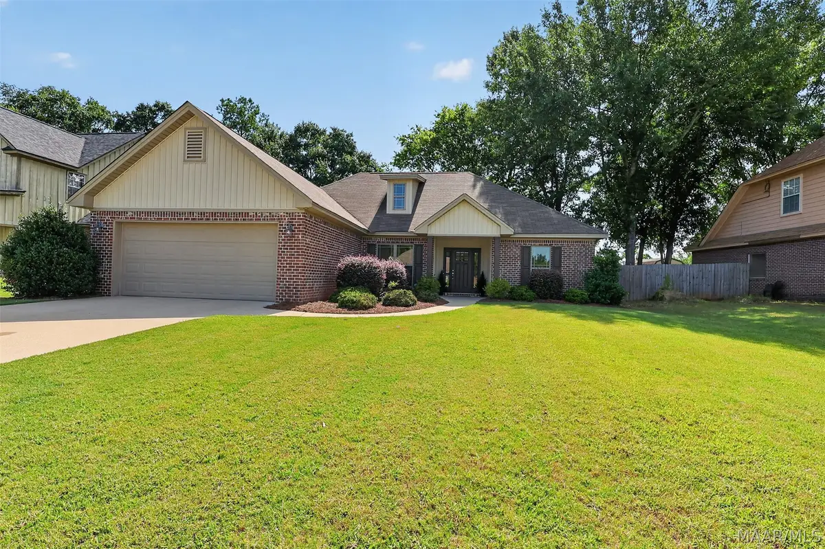 132 Silver Crest Drive, Elmore, AL 36025 - #1