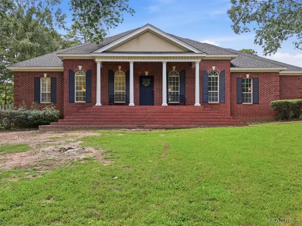 210 Hickory Place, Wetumpka, AL 36093