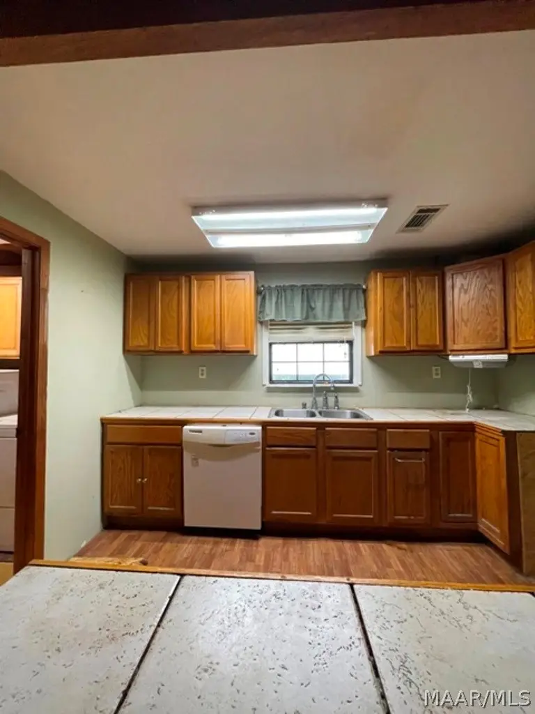 155 Elmore Road, Titus, AL 36080 - #3