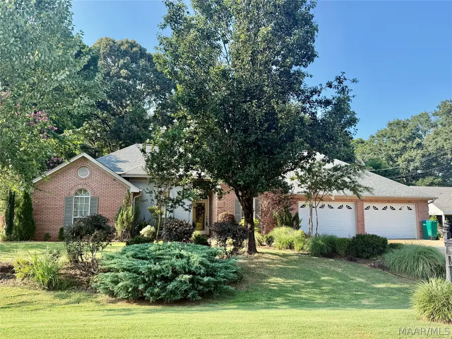 32 Gardendale Drive, Deatsville, AL 36022 - #2