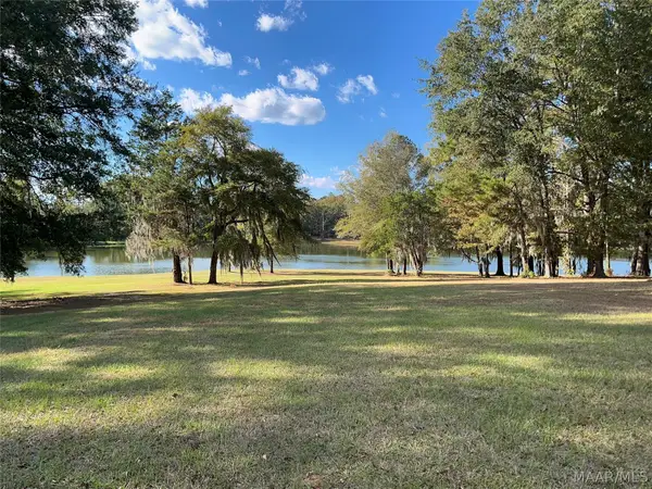 316 Water Oaks Point, Pike Road, AL 36064