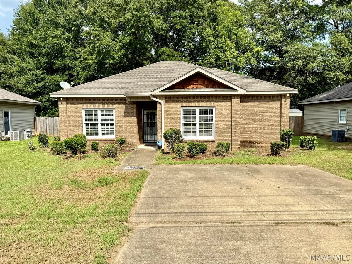 184 Oak Street, Selma, AL 36701 - #1