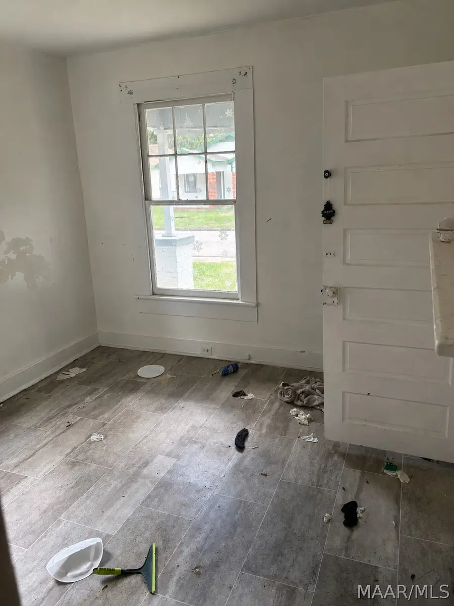 726 Alexander Street, Montgomery, AL 36108 - #3