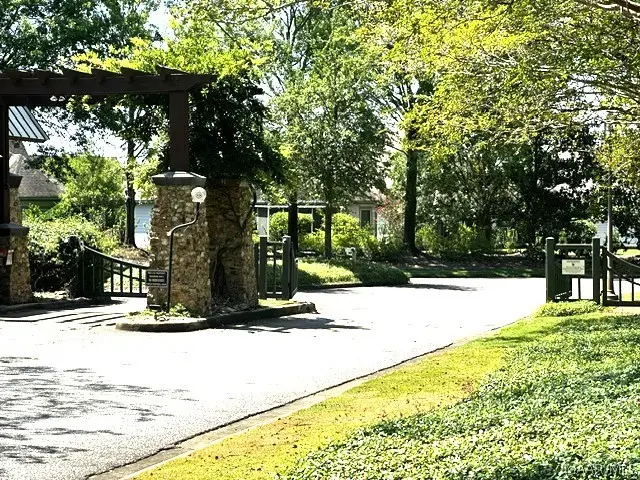 3537 Oak Grove Circle, Montgomery, AL 36116 - #3