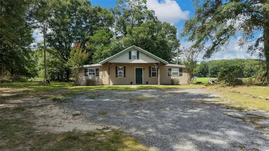 3065 Claud Fleahop Road, Tallassee, AL 36078 - #3