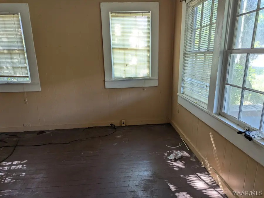 113 Wheeler Avenue, Selma, AL 36701 - #3