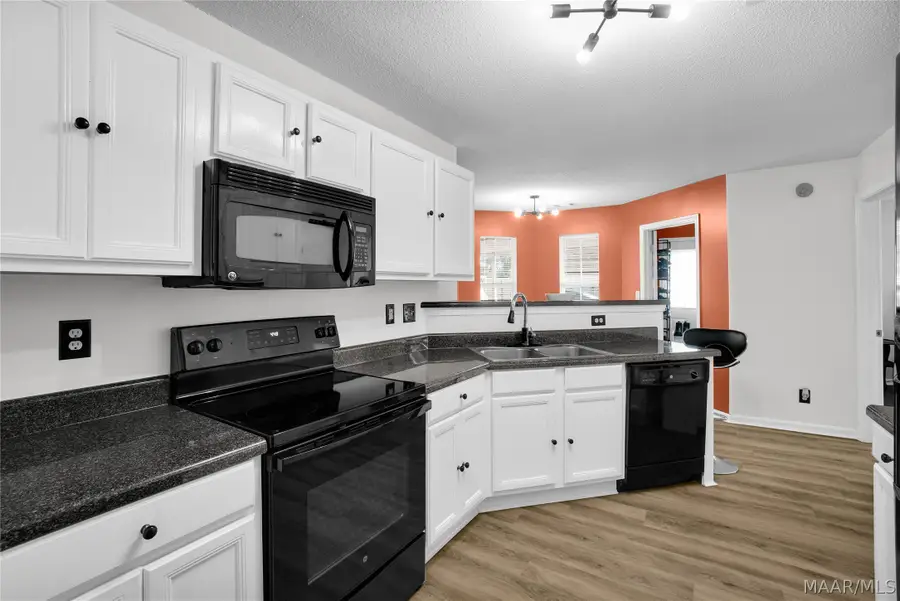 117 Barnes Court, Wetumpka, AL 36092 - #3