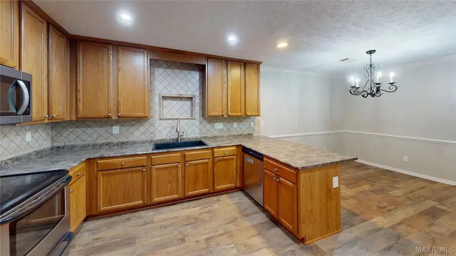 37 Ridgeview Drive, Millbrook, AL 36054 - #3
