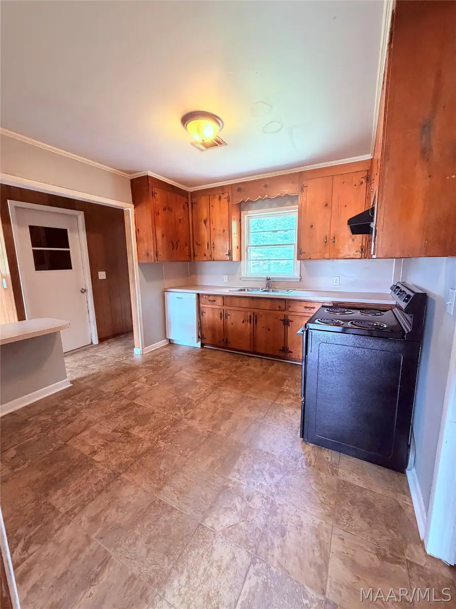 165 W College Street, Eclectic, AL 36024 - #2