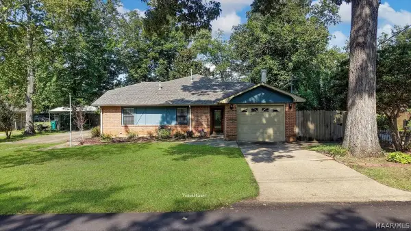 6725 Pineleaf Drive, Elmore, AL 36025