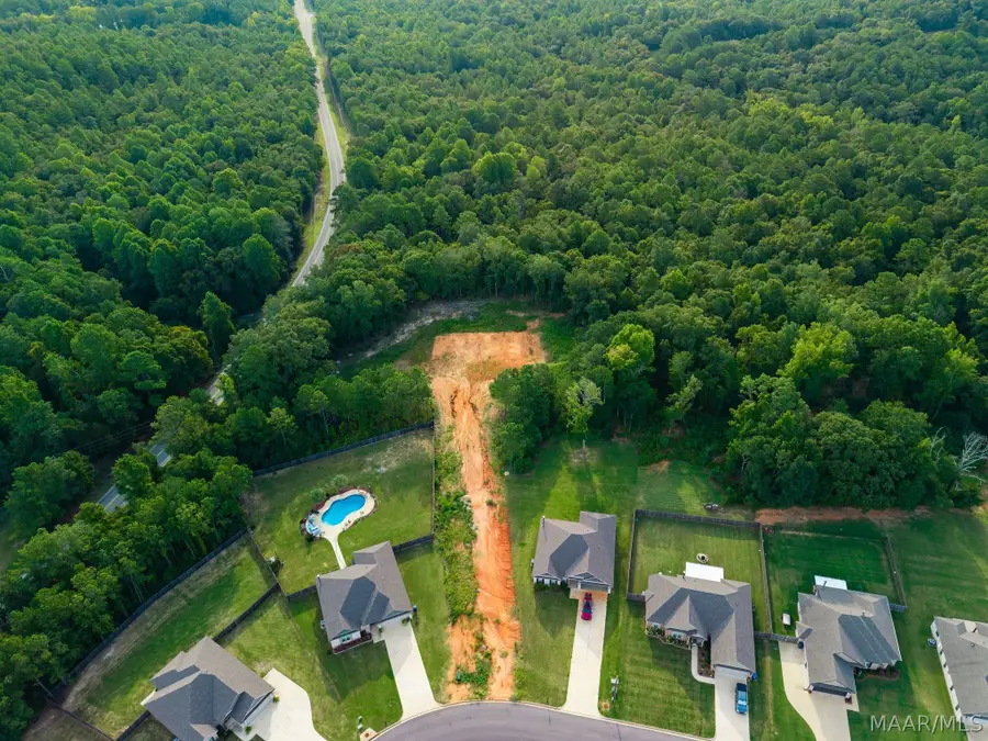 401 Tallahatchie Drive, Wetumpka, AL 36093 - #2