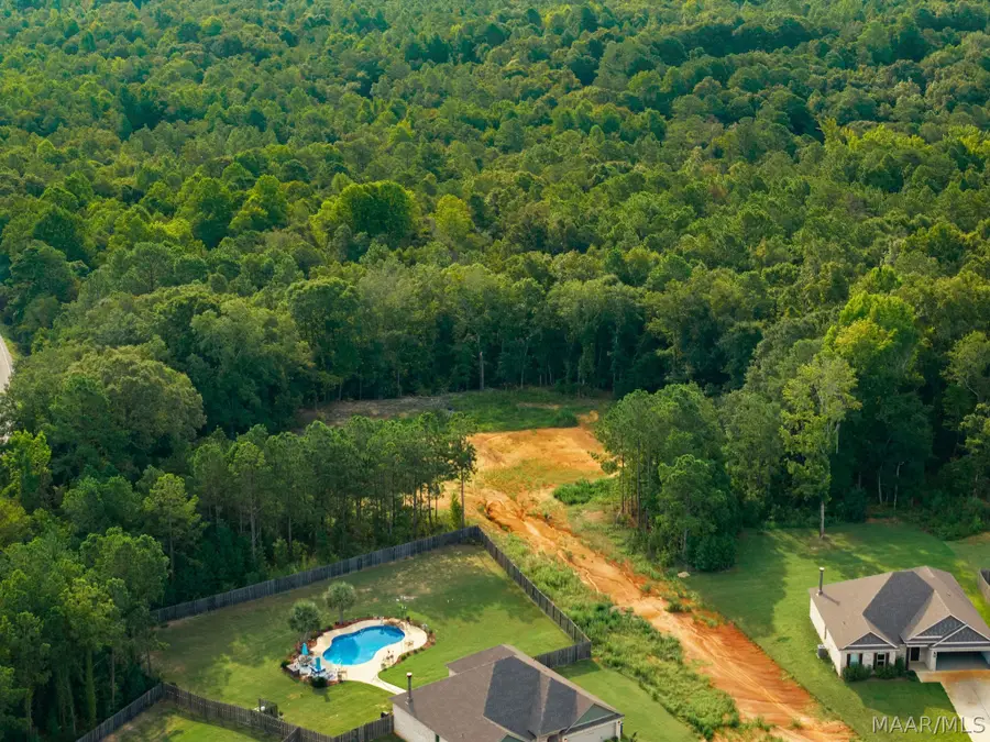 401 Tallahatchie Drive, Wetumpka, AL 36093 - #3