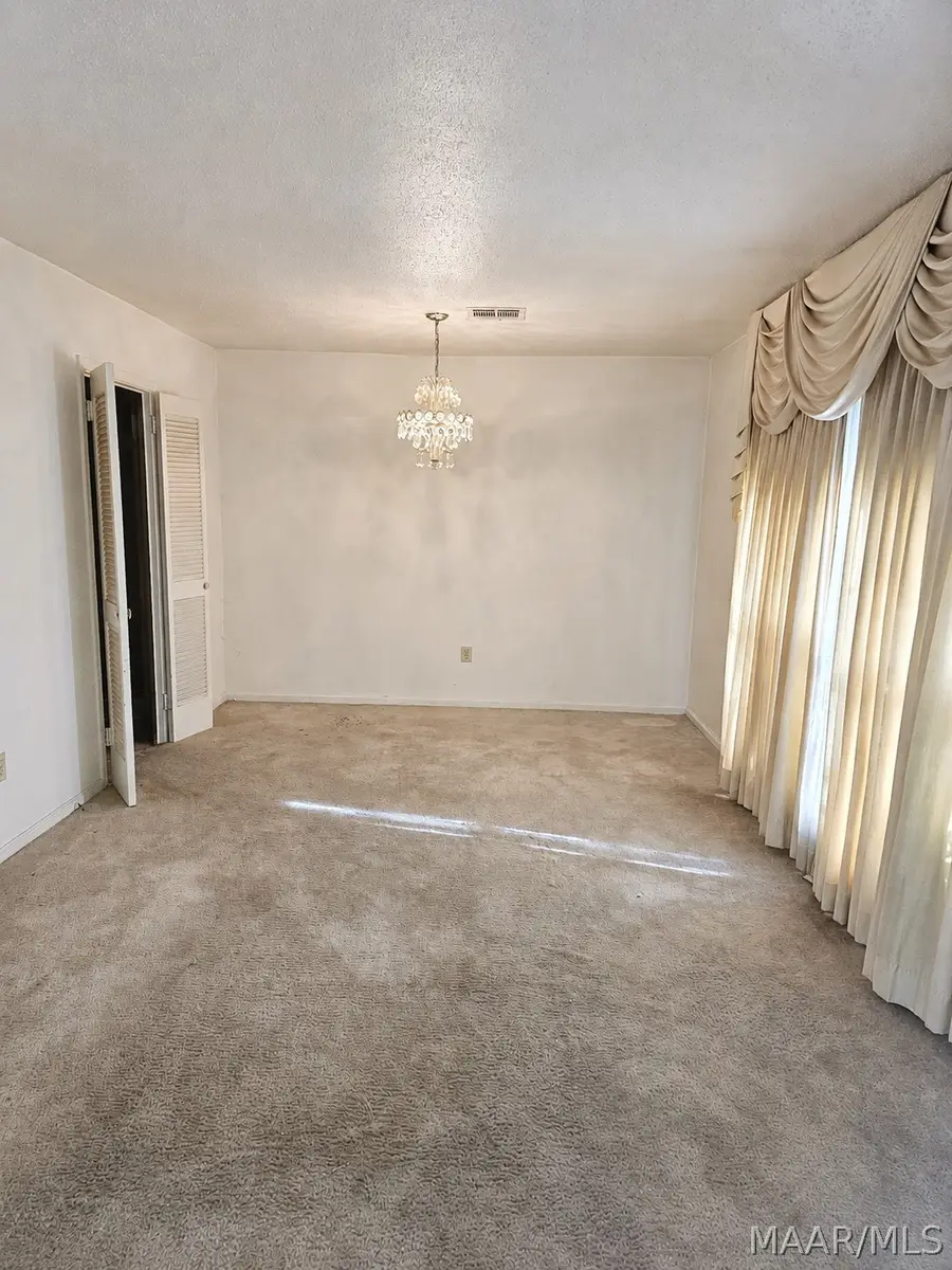 5414 W Shades Valley Drive, Montgomery, AL 36108 - #2