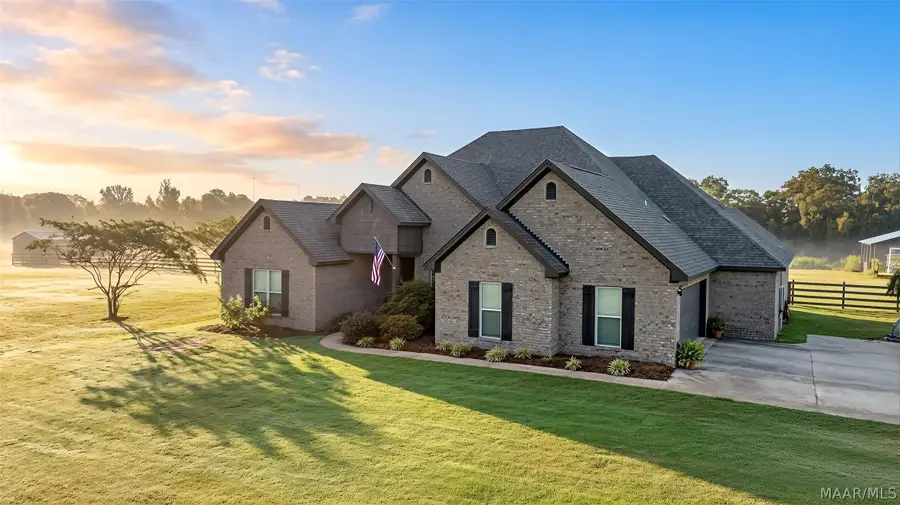 3774 Hogan Road, Deatsville, AL 36022 - #3