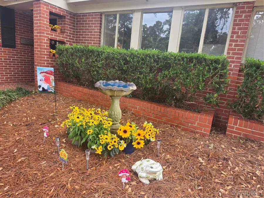 941 Parkwood Court, Montgomery, AL 36109 - #3