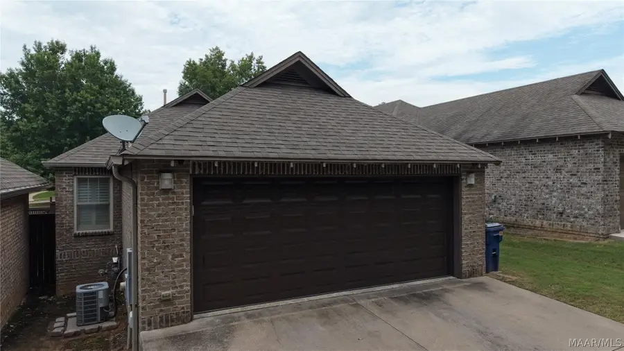 44 Bell Parkway, Wetumpka, AL 36092 - #2