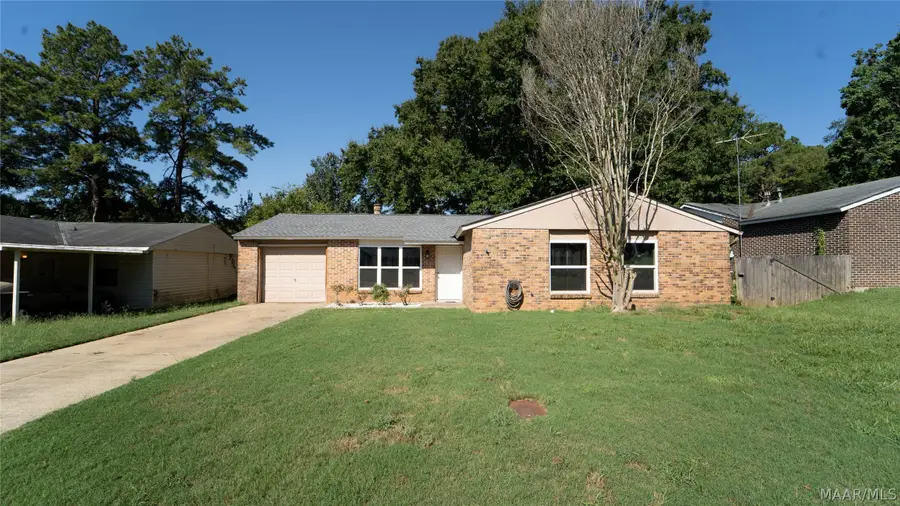 53 Meadowood Drive, Millbrook, AL 36054 - #2