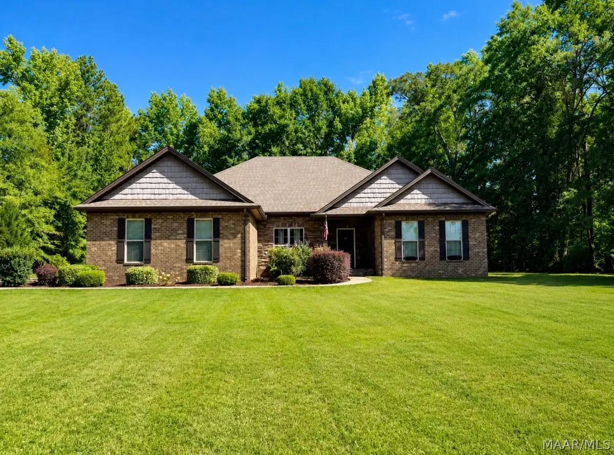 149 Weoka Ridge Drive, Wetumpka, AL 36092 - #1